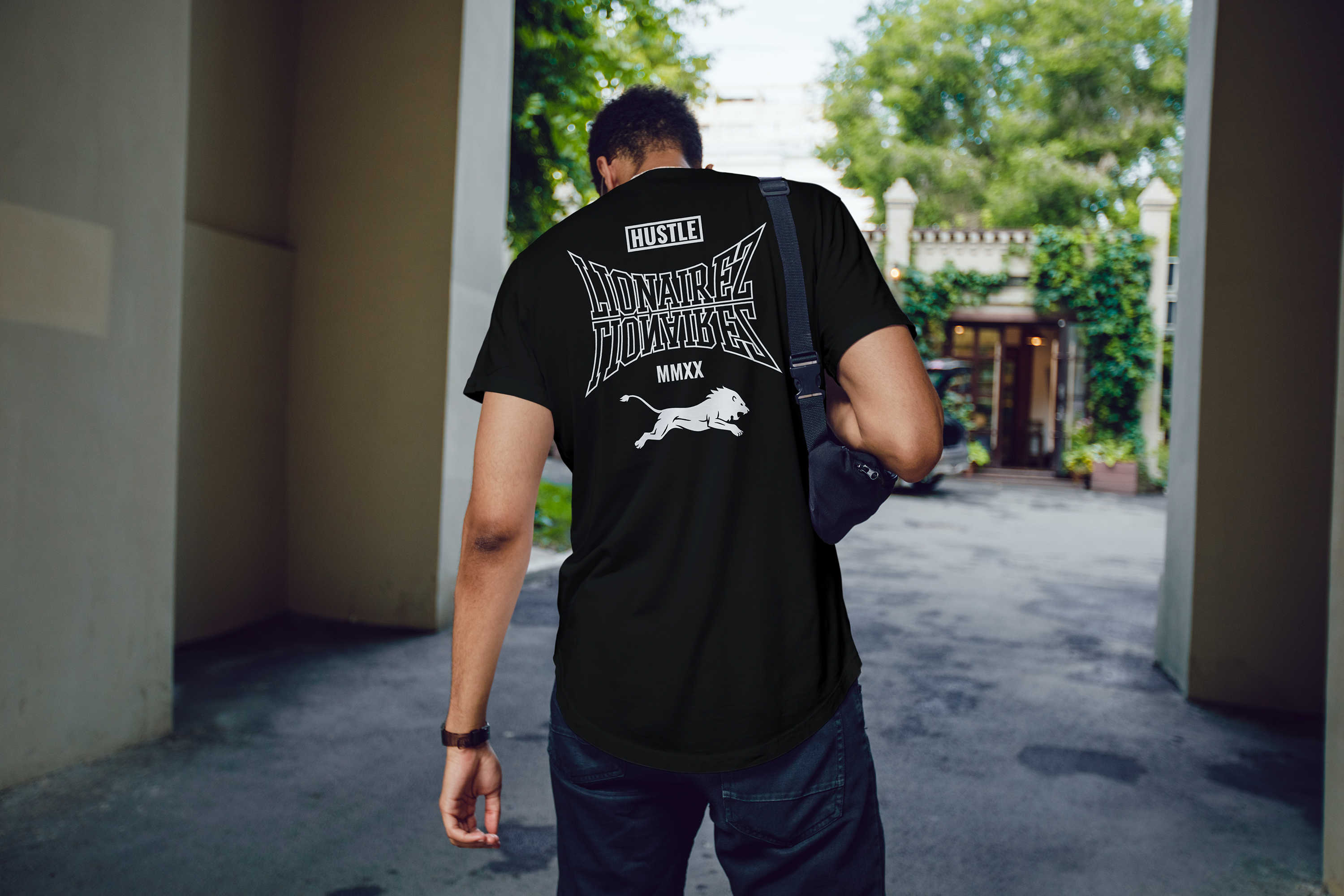 MirrorReflectionT-shirtMockupModel.png